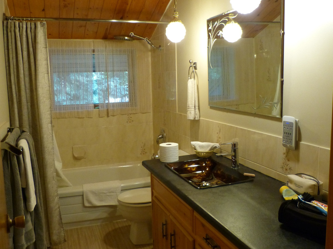 山区河流旅舍主图