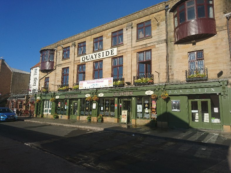 The White House Inn主图