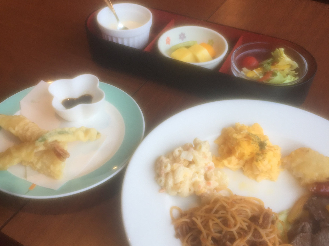 Sunset Beach Hotel主图