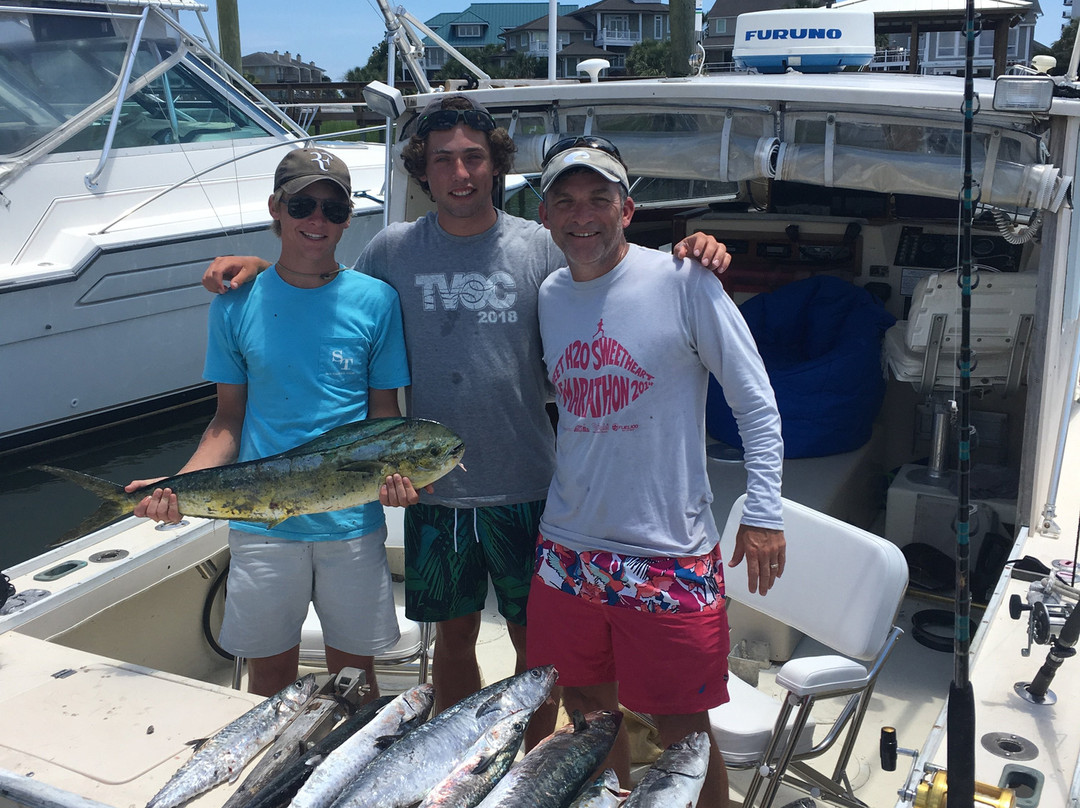 Deep Sea Express Fishing Charters-赖茨维尔比奇必去景点