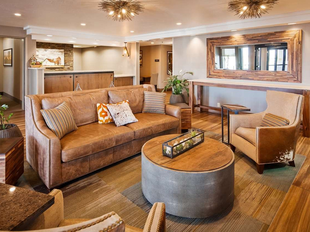 Best Western Plus CottonTree Inn主图