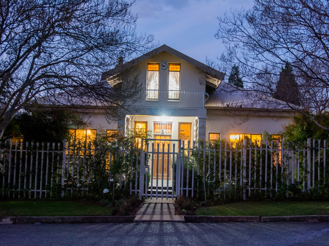 Mirabel Guesthouse主图