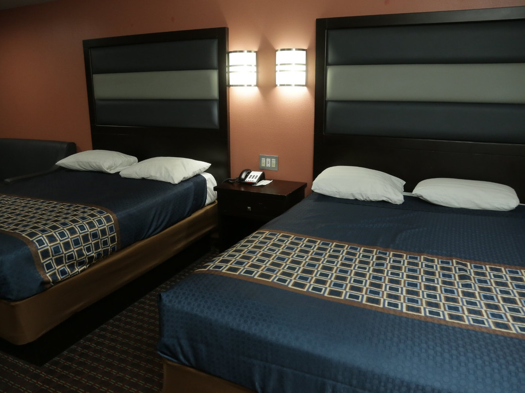 Theroff's Motel主图