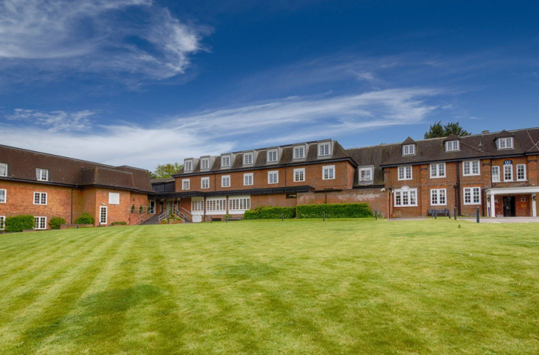 Oyo Needham House Hotel主图