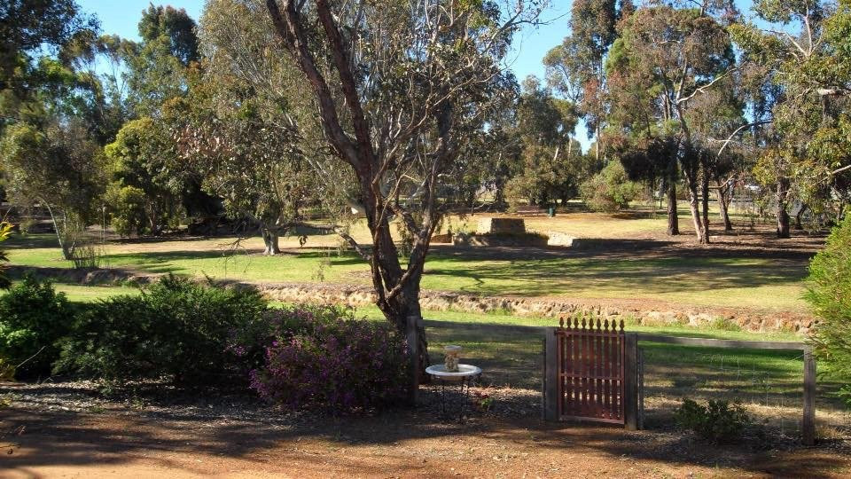 Century Lodge Bed & Breakfast主图