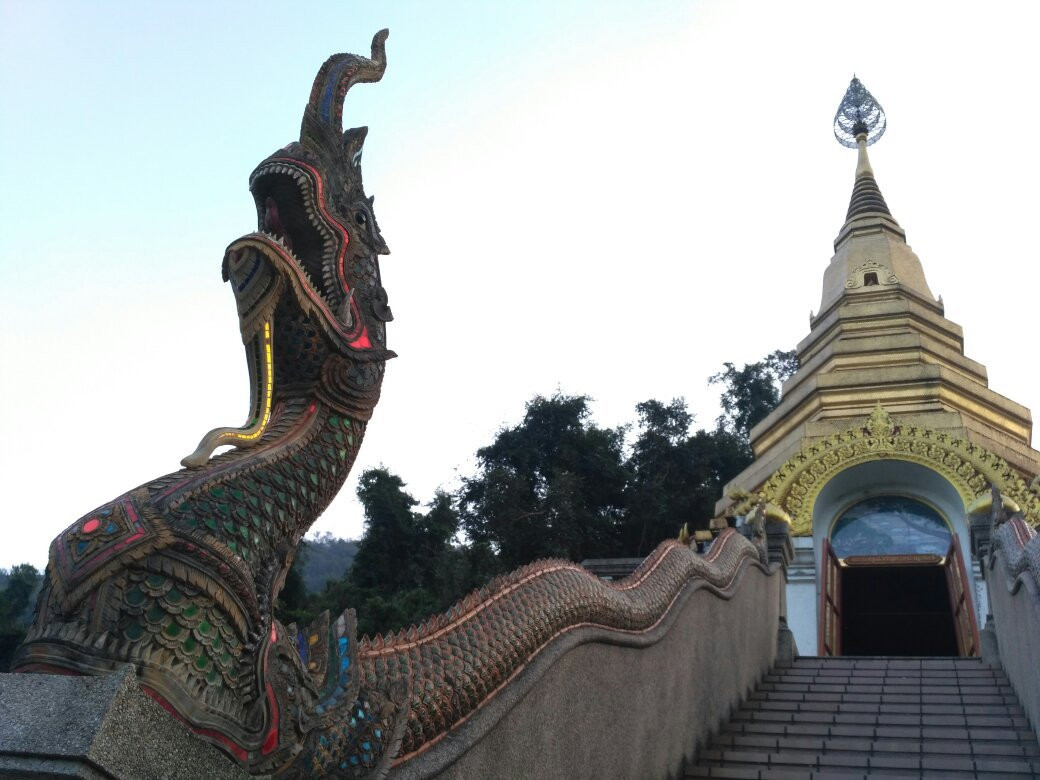 Wat Tham Pha Plong景点图片