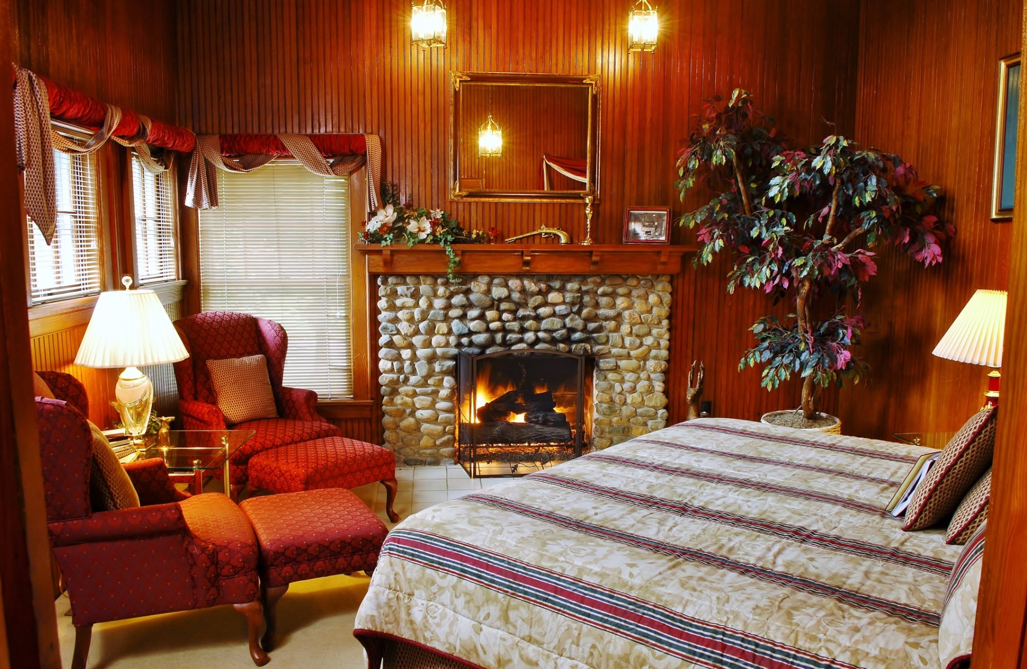 Arbor Hill Inn-官方