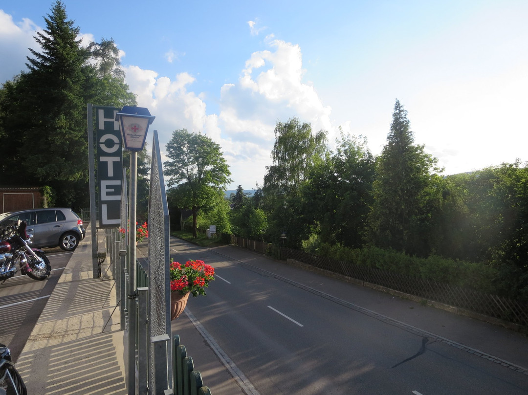 瓦德鲁斯特餐厅酒店主图