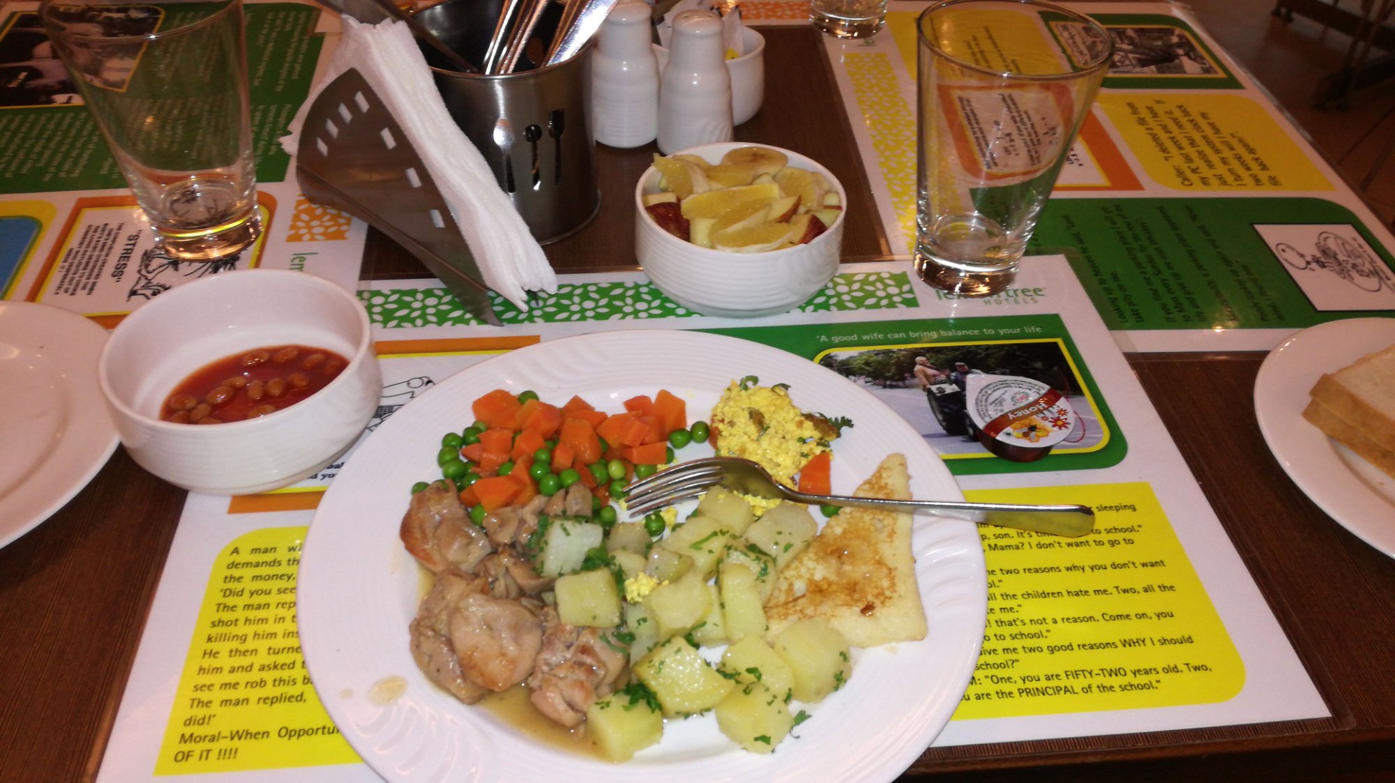 Lemon Tree Hotel, East Delhi Mall, Kaushambi-餐饮