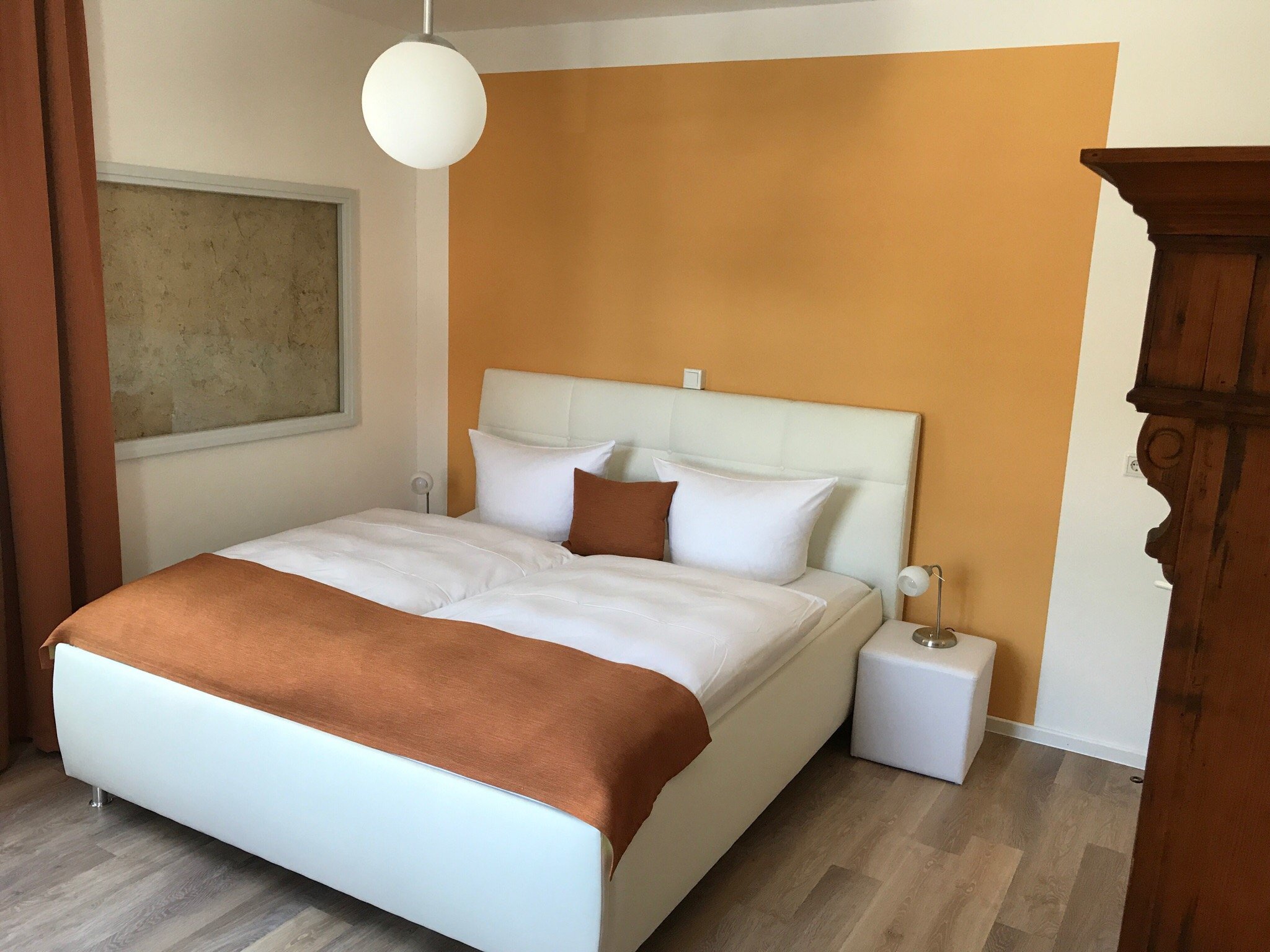 Pension Artem Orbis-官方