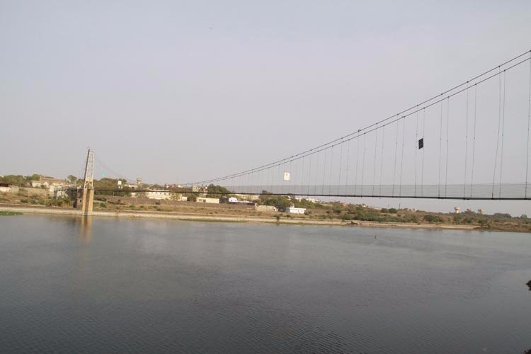 Julto Pul Hanging Bridge景点图片