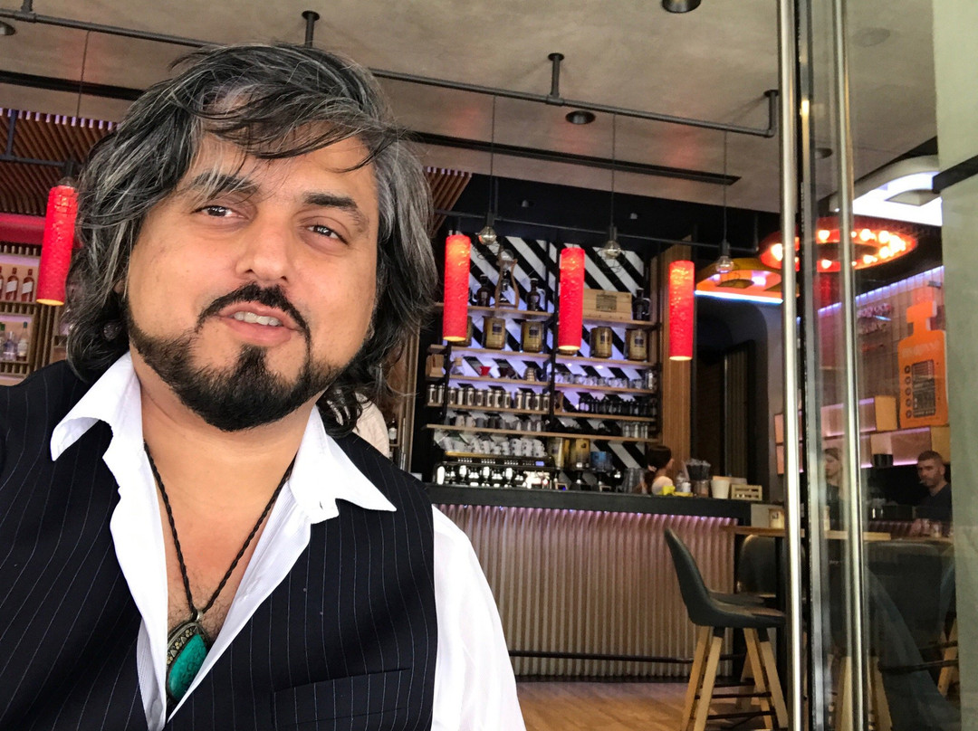 Pop Up Cocktail Bar-Nea Smirni必去景点