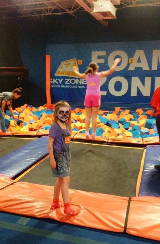 Sky Zone Trampoline Park景点图片