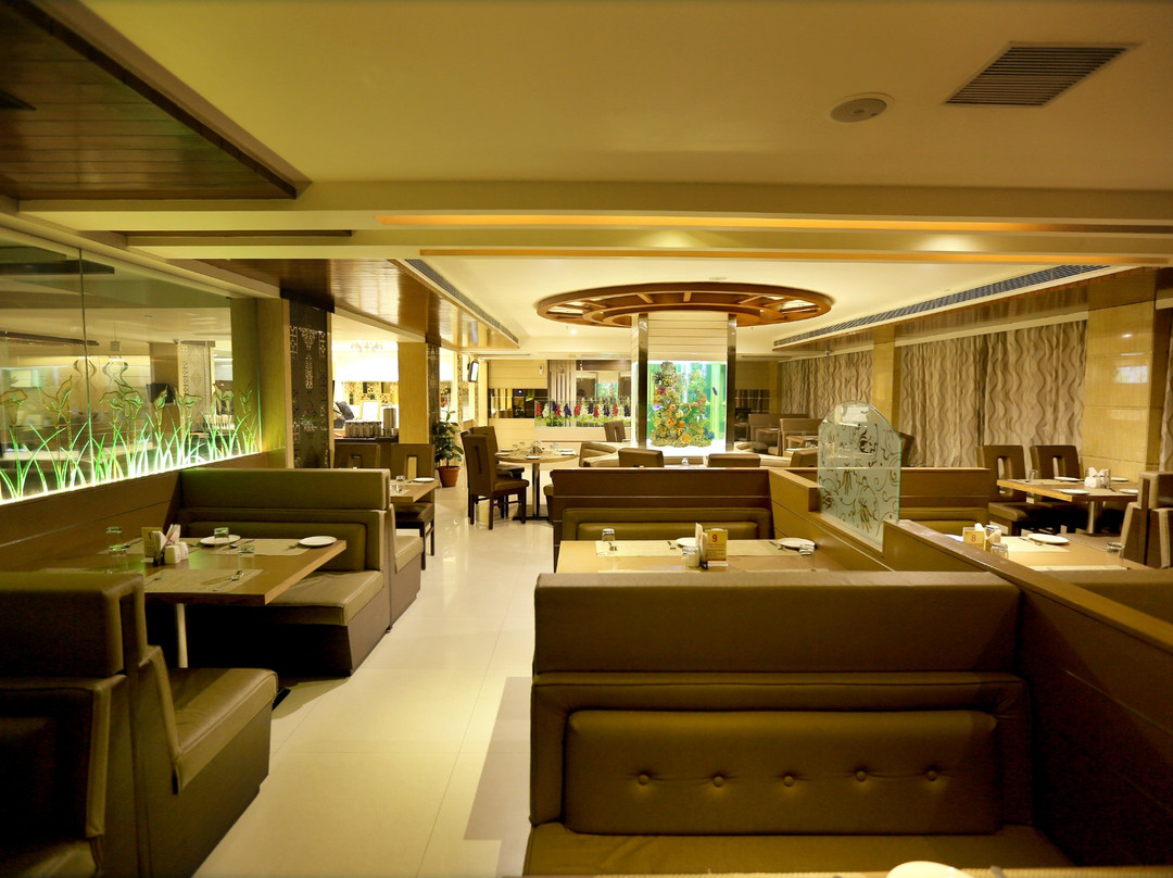 Hotel Swagath Grand Suchitra主图