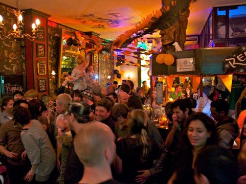 飞天猪市中心旅舍主图