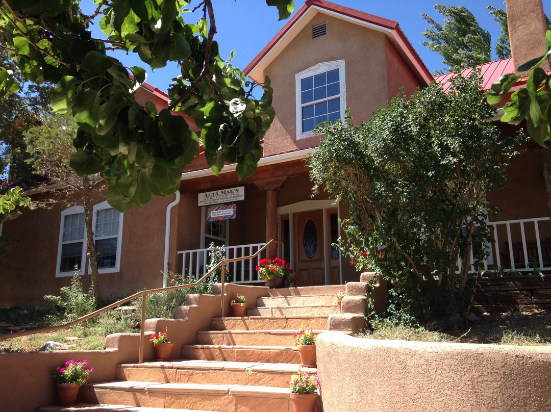 Alta Mae's Heritage Inn