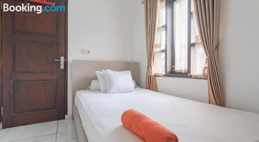 Small Homestay Syariah Sikembar Ciwidey