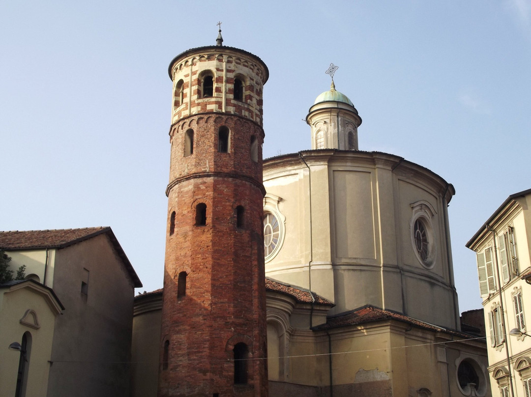 Red Tower of St. Secundus景点图片