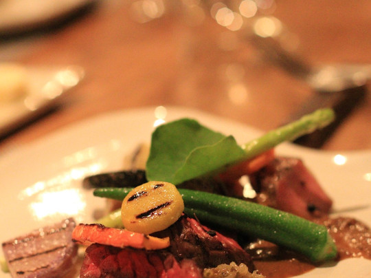 楽の蔵 レストランchez Tomo.