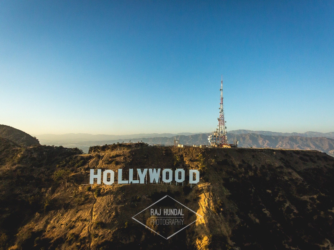 Celebrity Helicopters Day Tours-康普顿必去景点