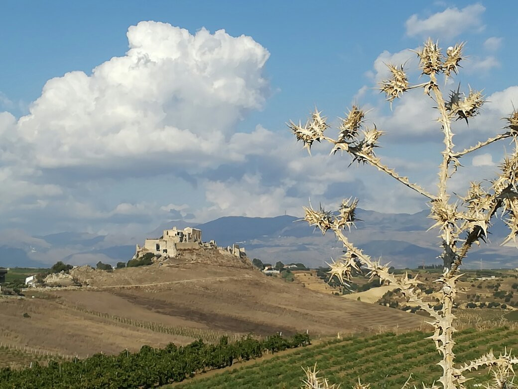 Castello di Calatubo-Alcamo必去景点