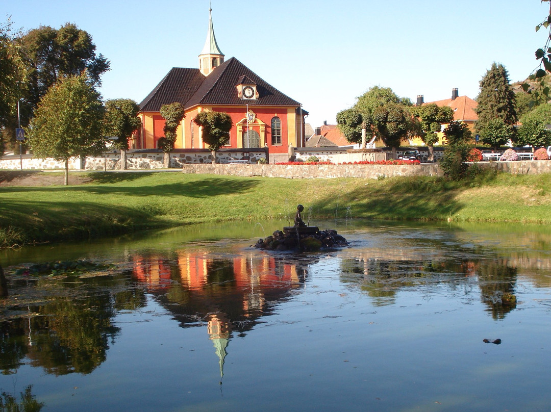 Fredriksvern Church景点图片