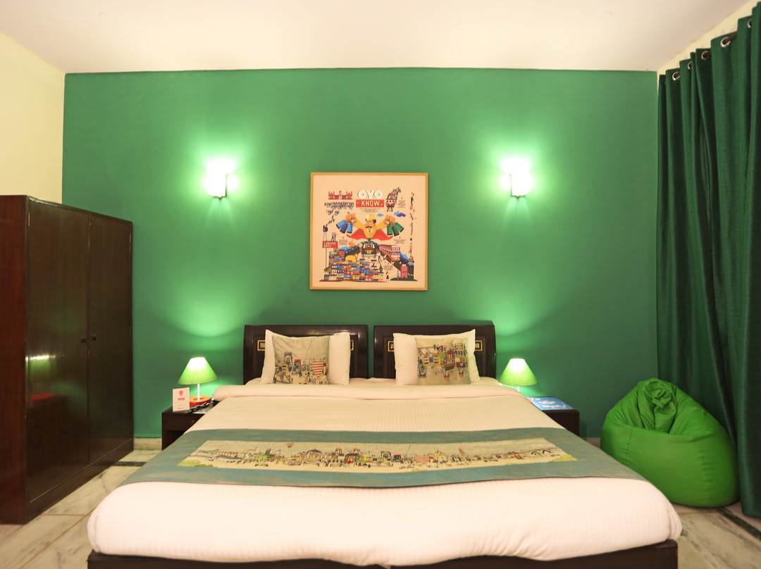 OYO Flagship Noida Spice Mall