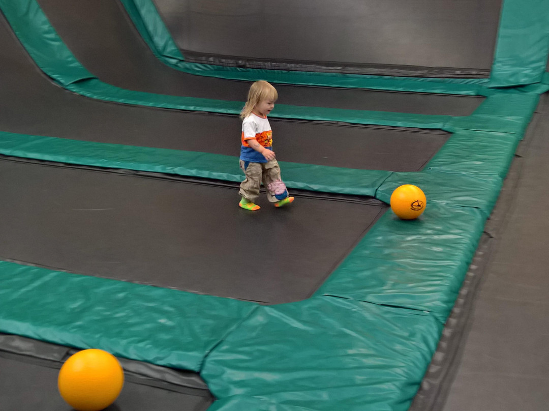 Rockin' Jump - The Ultimate Trampoline Park-圣卡洛斯必去景点