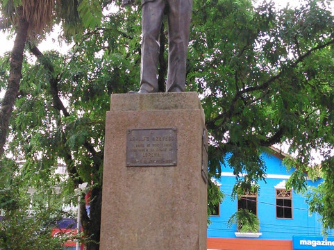 Praca Doutor Arnolfo de Azevedo-Lorena必去景点