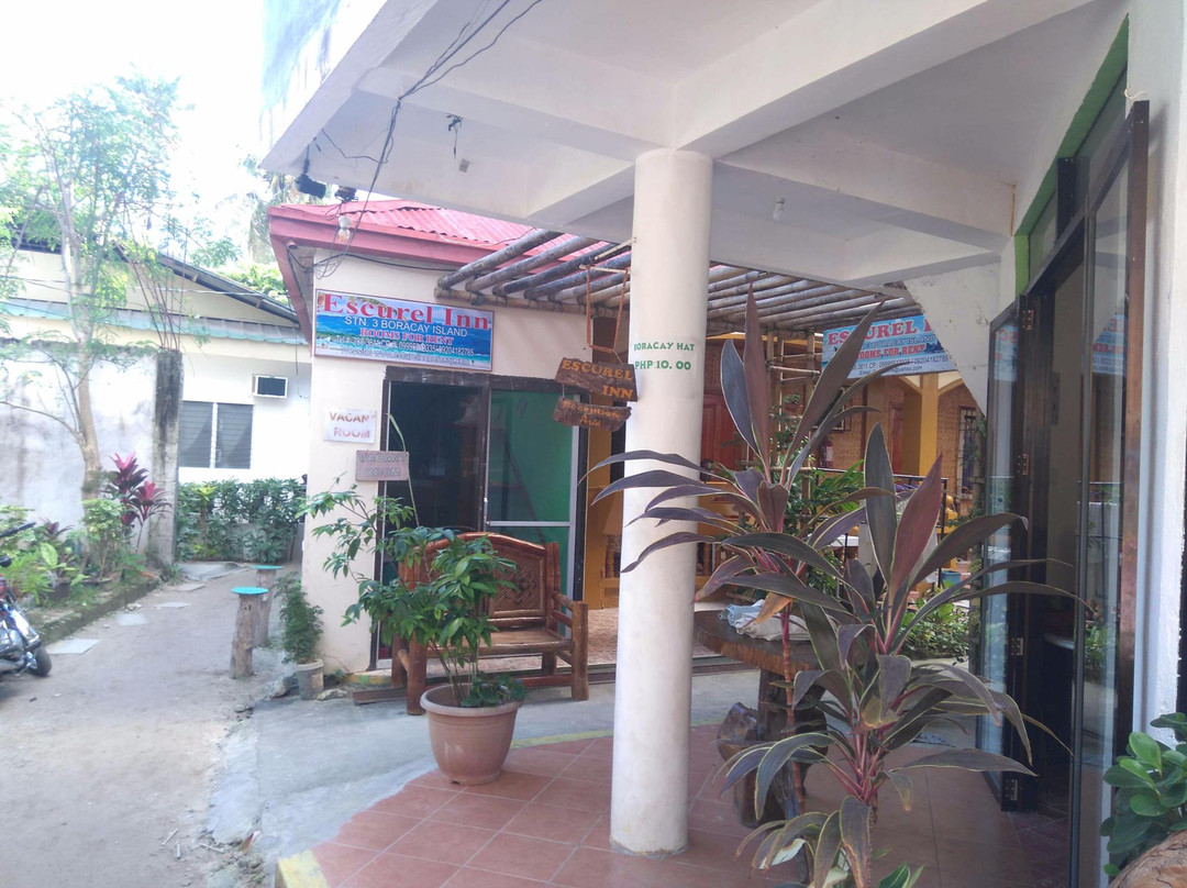 埃斯库雷酒店主图