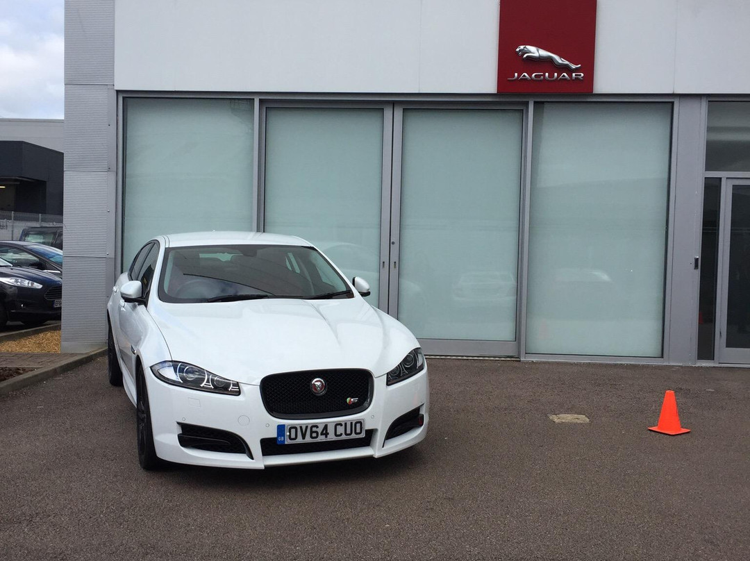 Jaguar Factory Tour景点图片