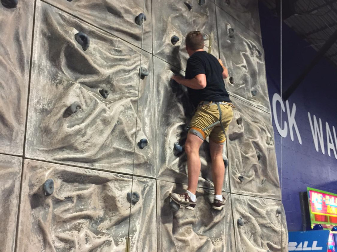 Off the Wall Gamezone-Coconut Creek必去景点