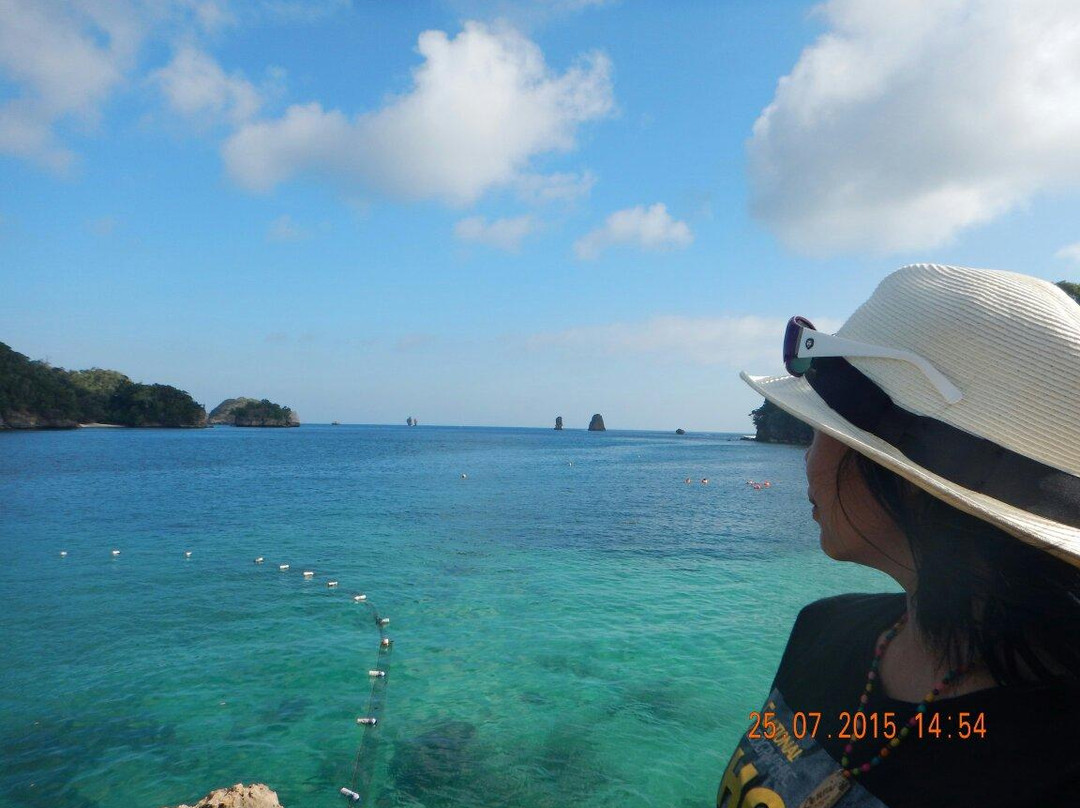 Pantai Tiga Warna-玛琅必去景点