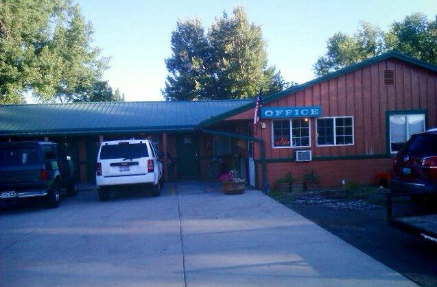 Ranchester Western Motel主图