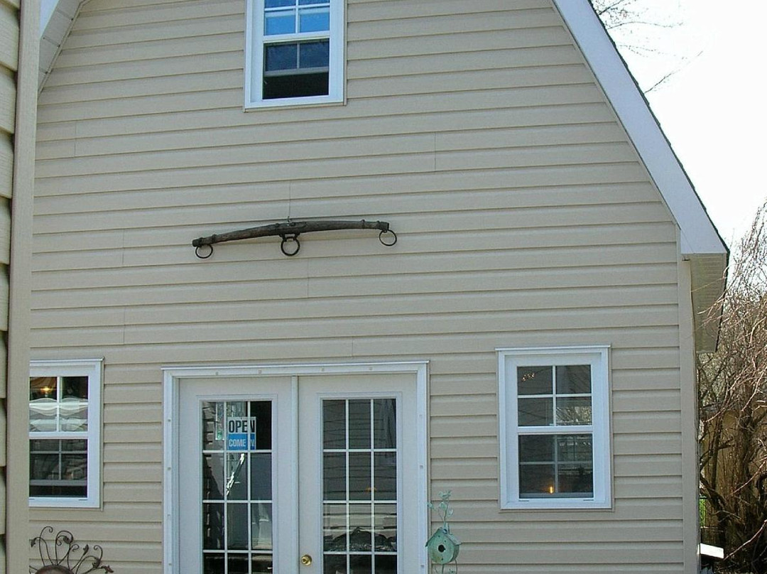 Antiques, Treasures & Treats-Arnprior必去景点