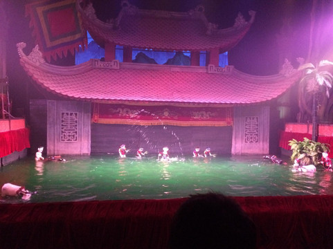 Water puppet show at Thao Dien Village-胡志明市必去景点