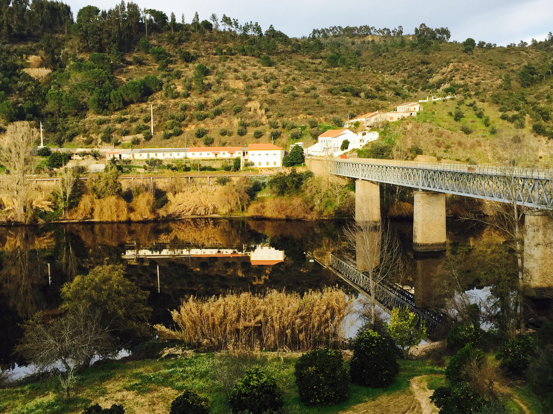 Ponte sobre o Rio Tejo景点图片