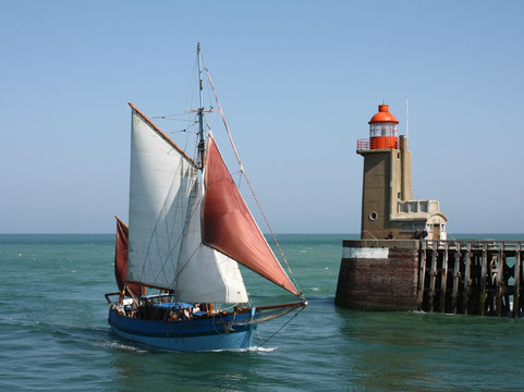 Au Gré Des Vents - Sorties En Mer Sur Vieux Gréements-费康必去景点