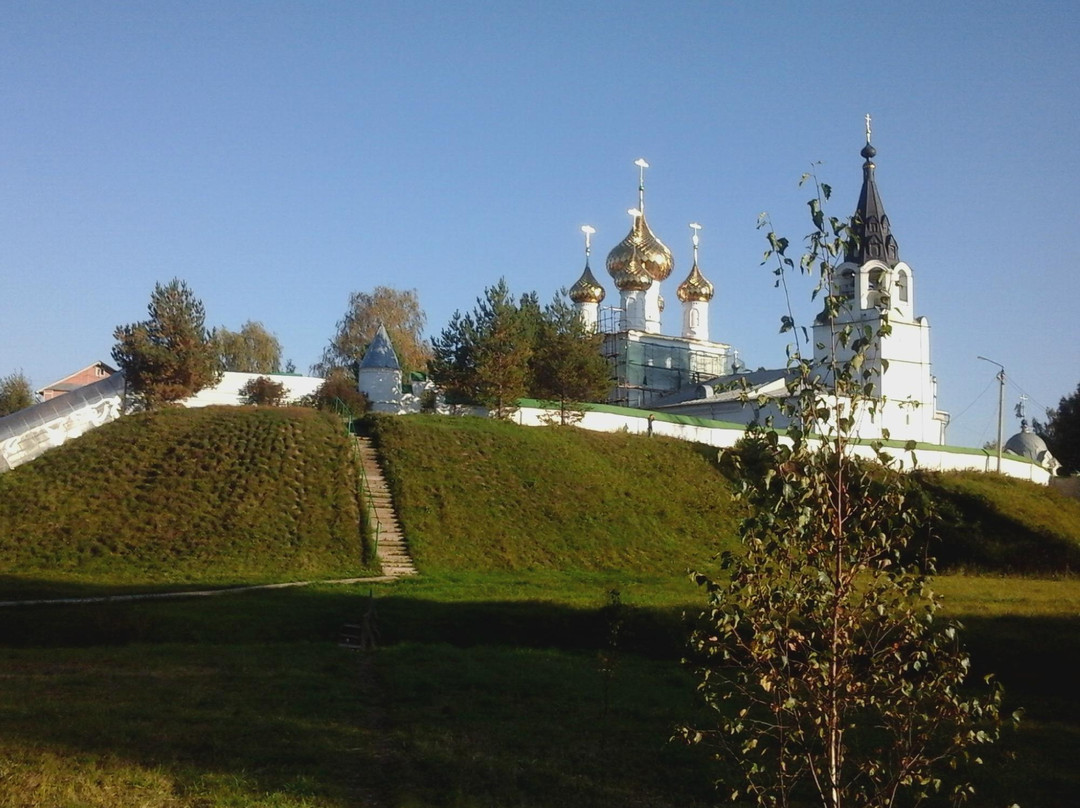 Trinity-Sypanov Pahomievo-Nerekhta Convent景点图片