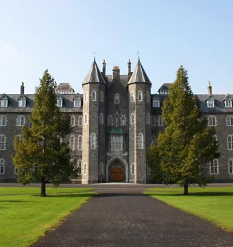St. Patrick's College-梅努斯必去景点