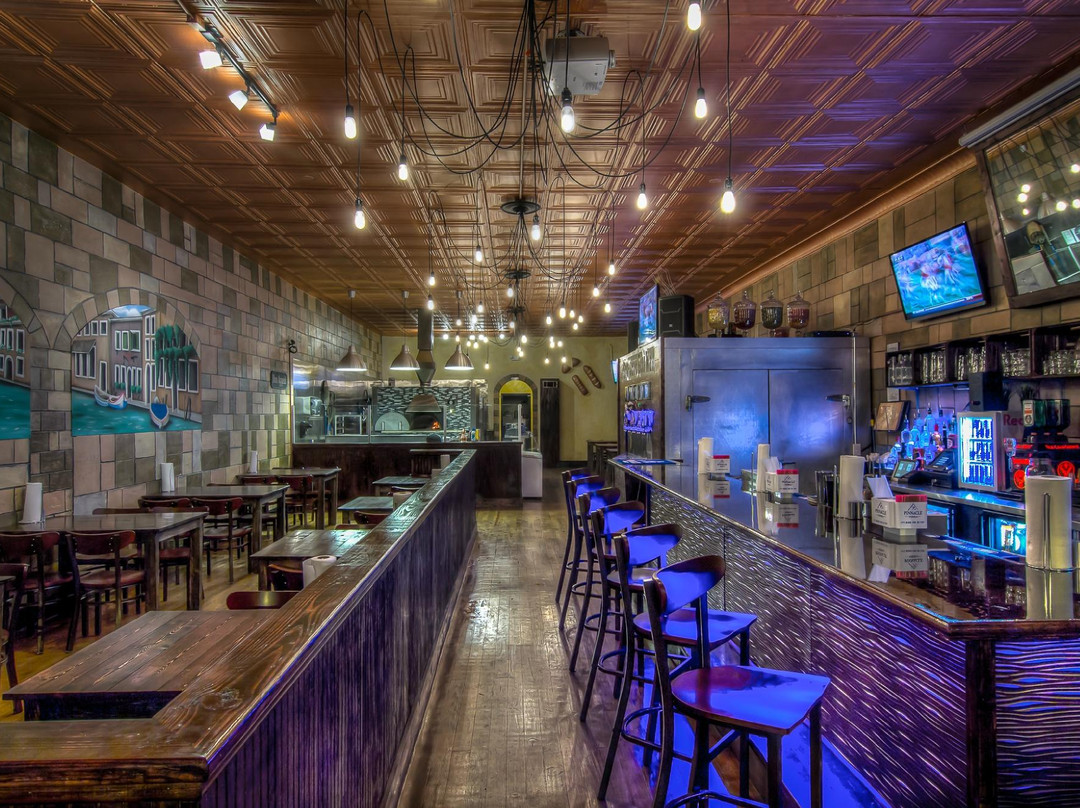 Leopoldo's Pizza Napoletana