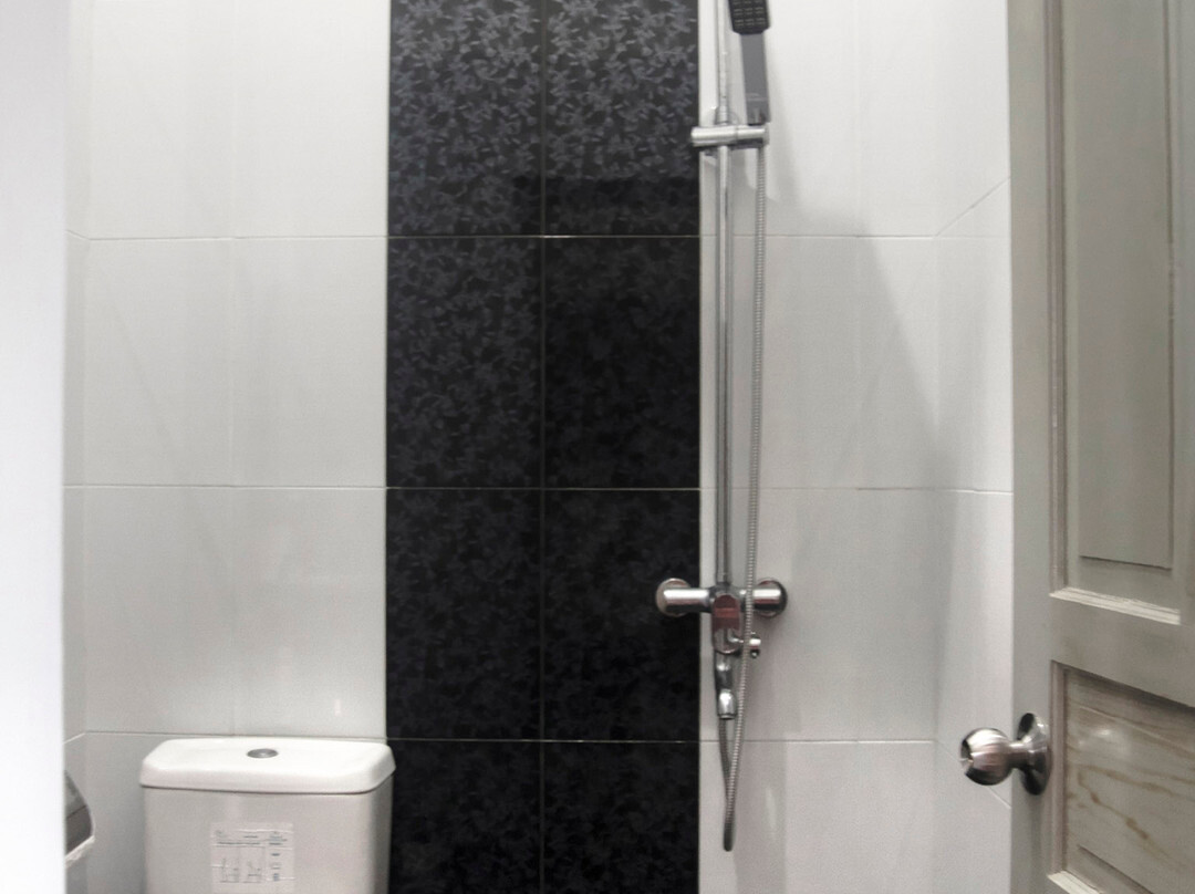 Ndalem Mantrigawen主图