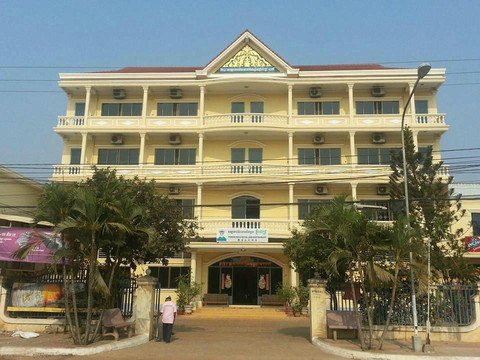 Pursat酒店住宿-蓬佩赫酒店及餐厅