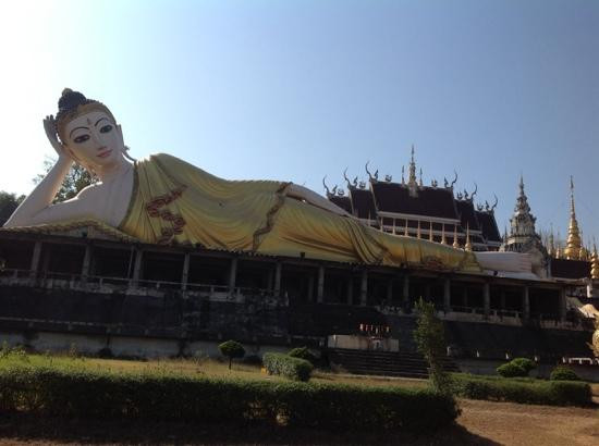 Wat Phra That Su Thon Mongkhon Khiri景点图片