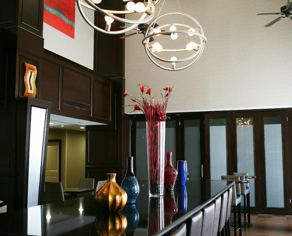 芒特普莱森特汉普顿套房酒店主图