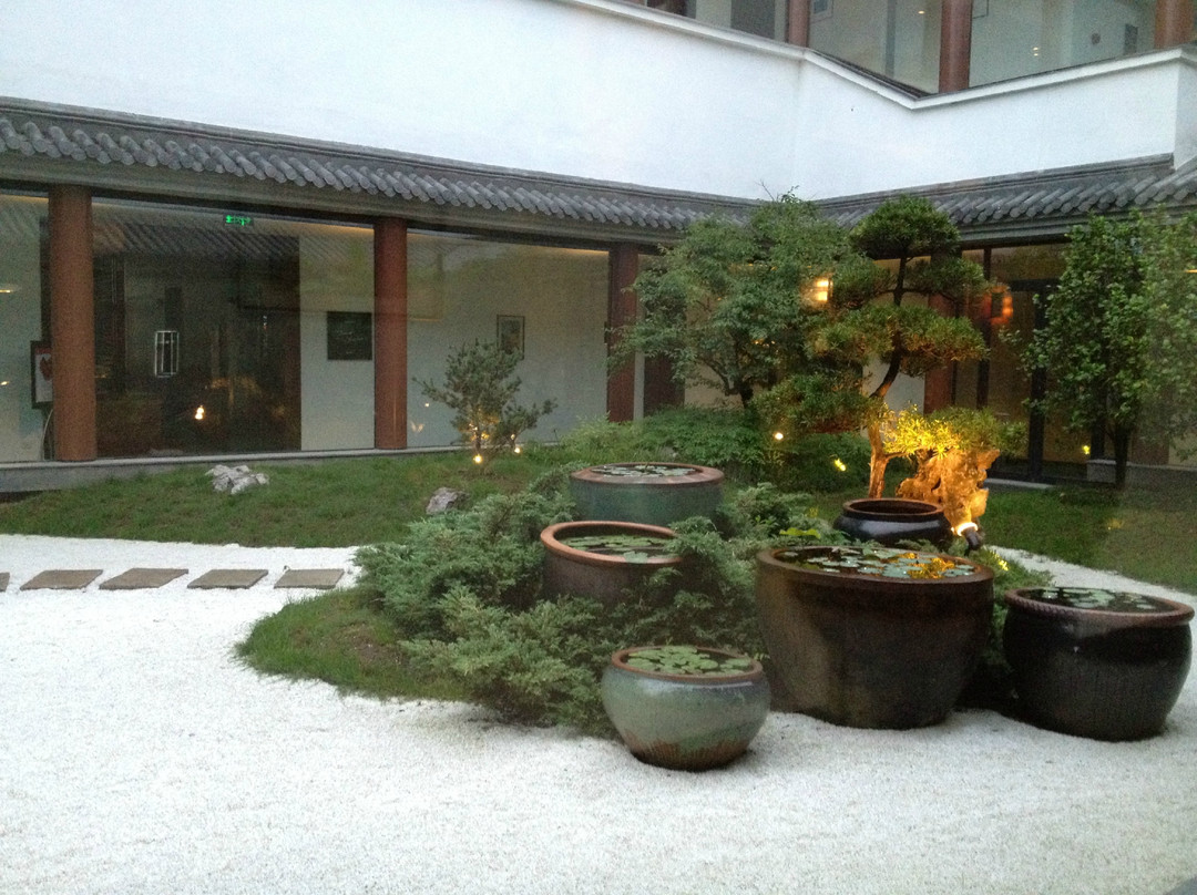 苏州托尼洛兰博基尼书苑酒店主图