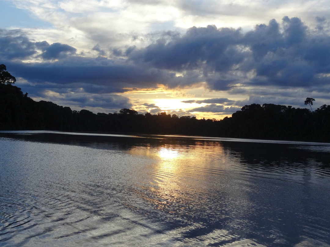 Tres Chimbadas Lake景点图片