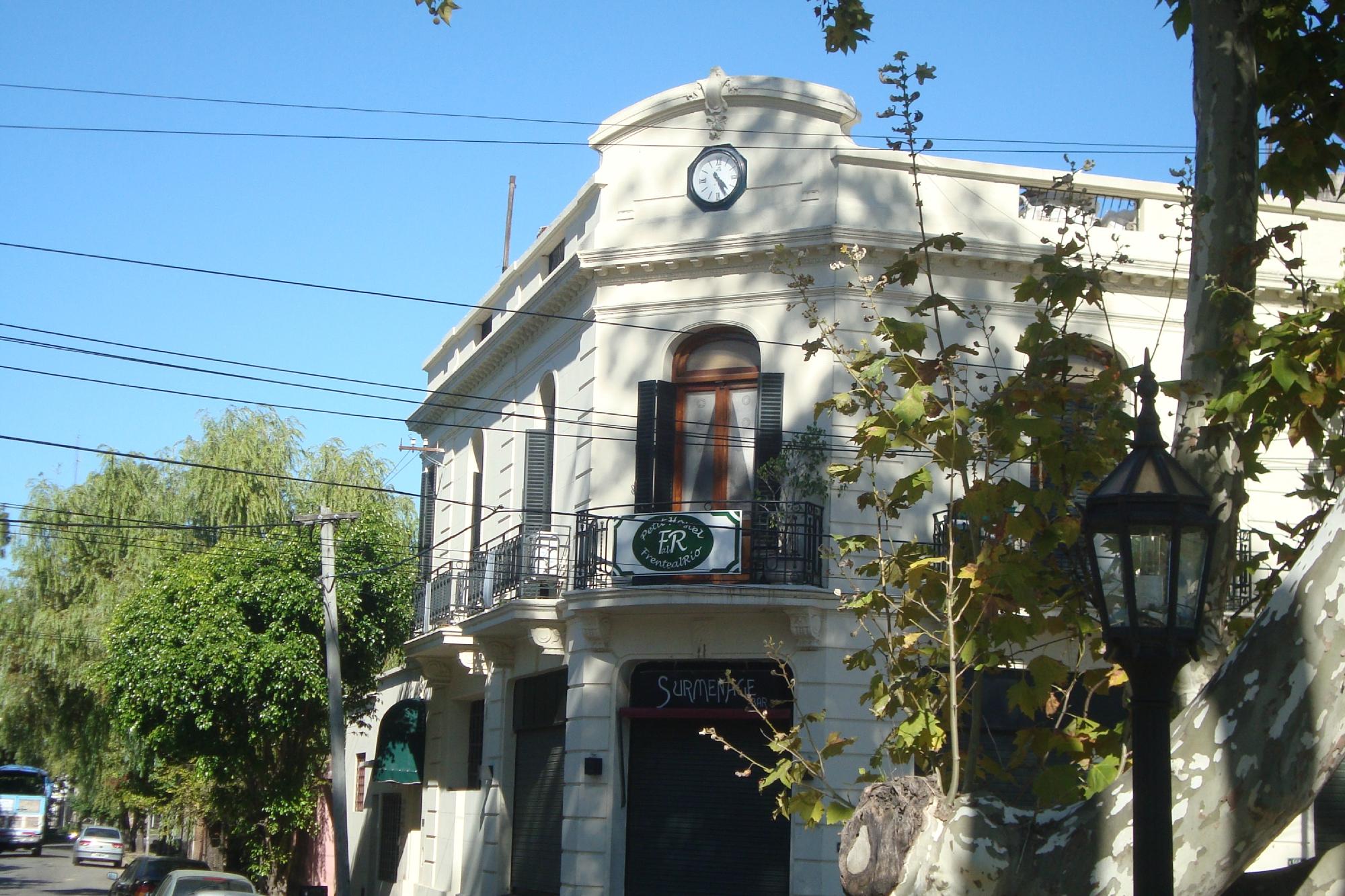 Petit Hostel Frente al Rio-客卧