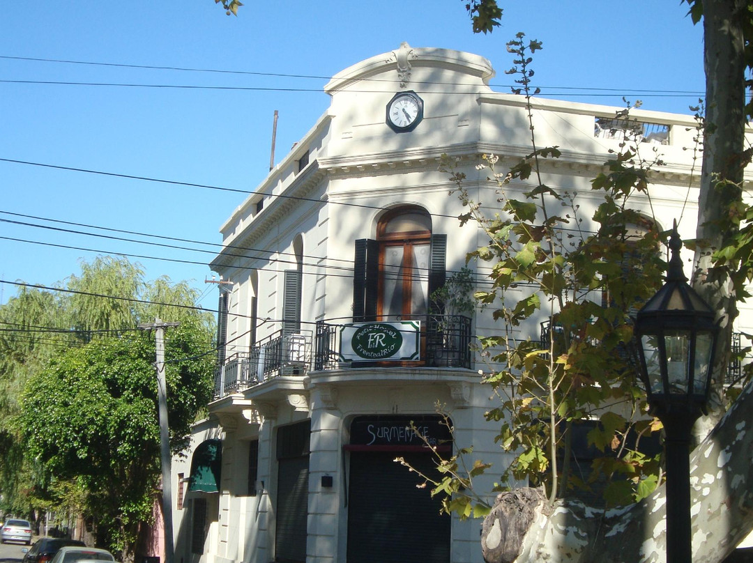 Petit Hostel Frente al Rio主图