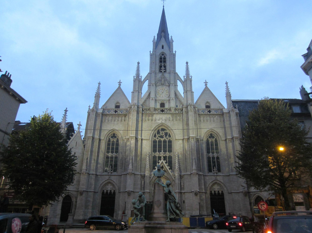 Saint Boniface Church-伊克塞尔必去景点